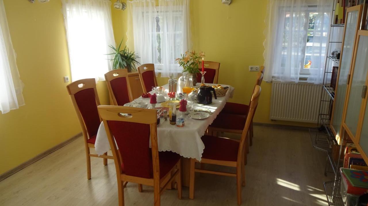 Privatzimmer Lehmann Kottmar Екстер'єр фото